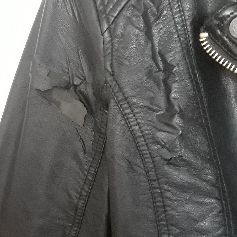 ABERCROMBIE AND FITCH Faux Leather Jacket - Picture 5 of 7